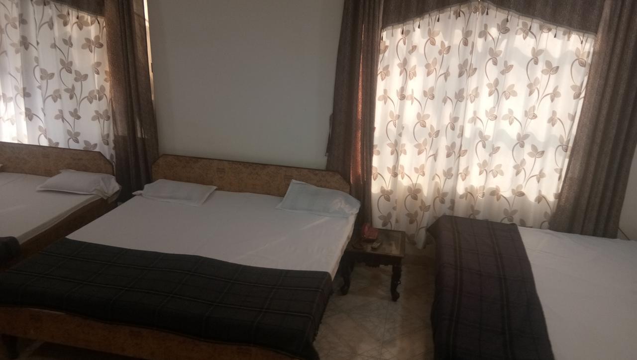 Grand Galaxy Hotel Krishna นาชิก ภายนอก รูปภาพ