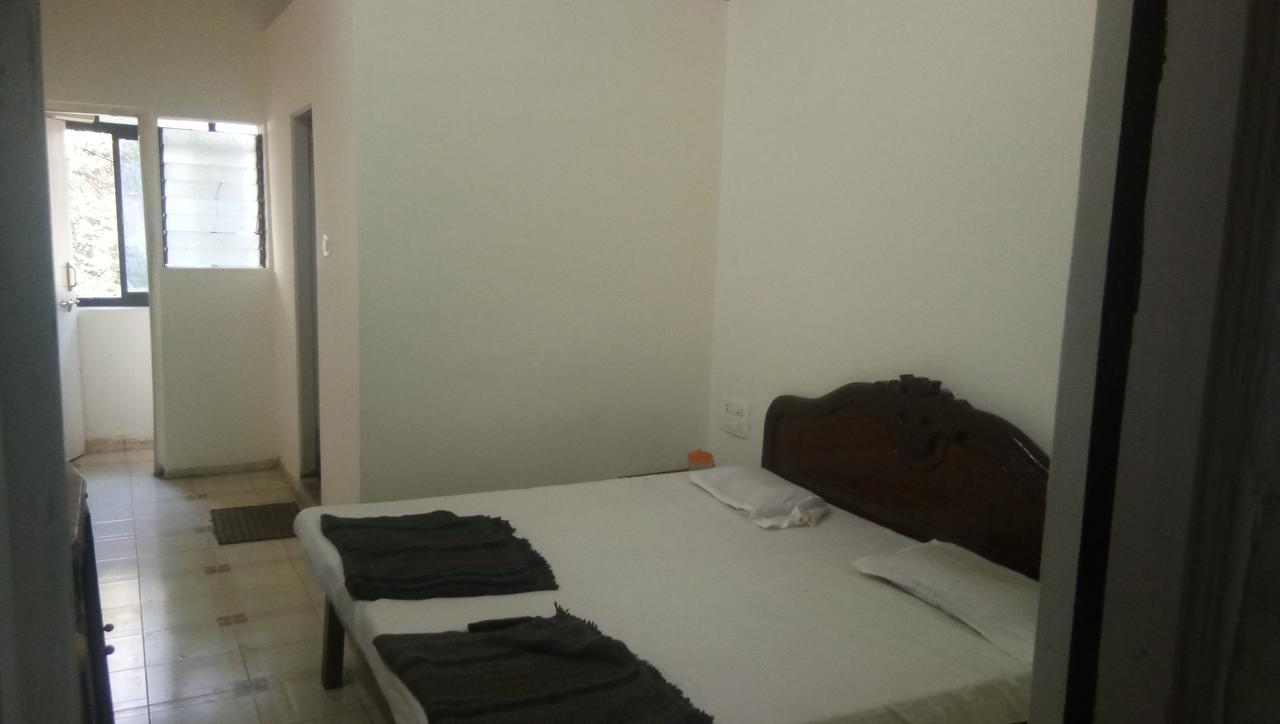 Grand Galaxy Hotel Krishna นาชิก ภายนอก รูปภาพ